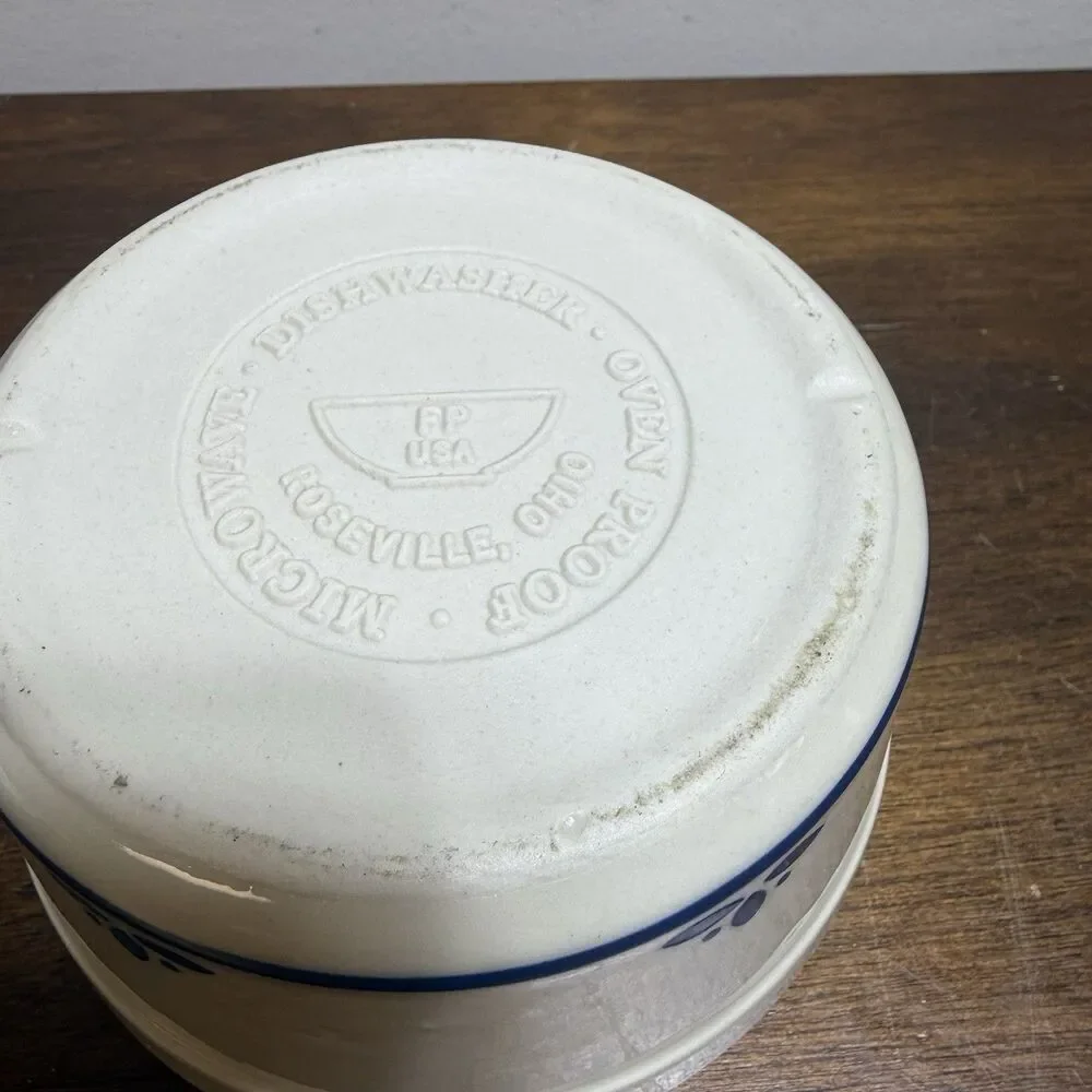 Roseville Ohio Vintage Friendship Village Stoneware Ramekin--5